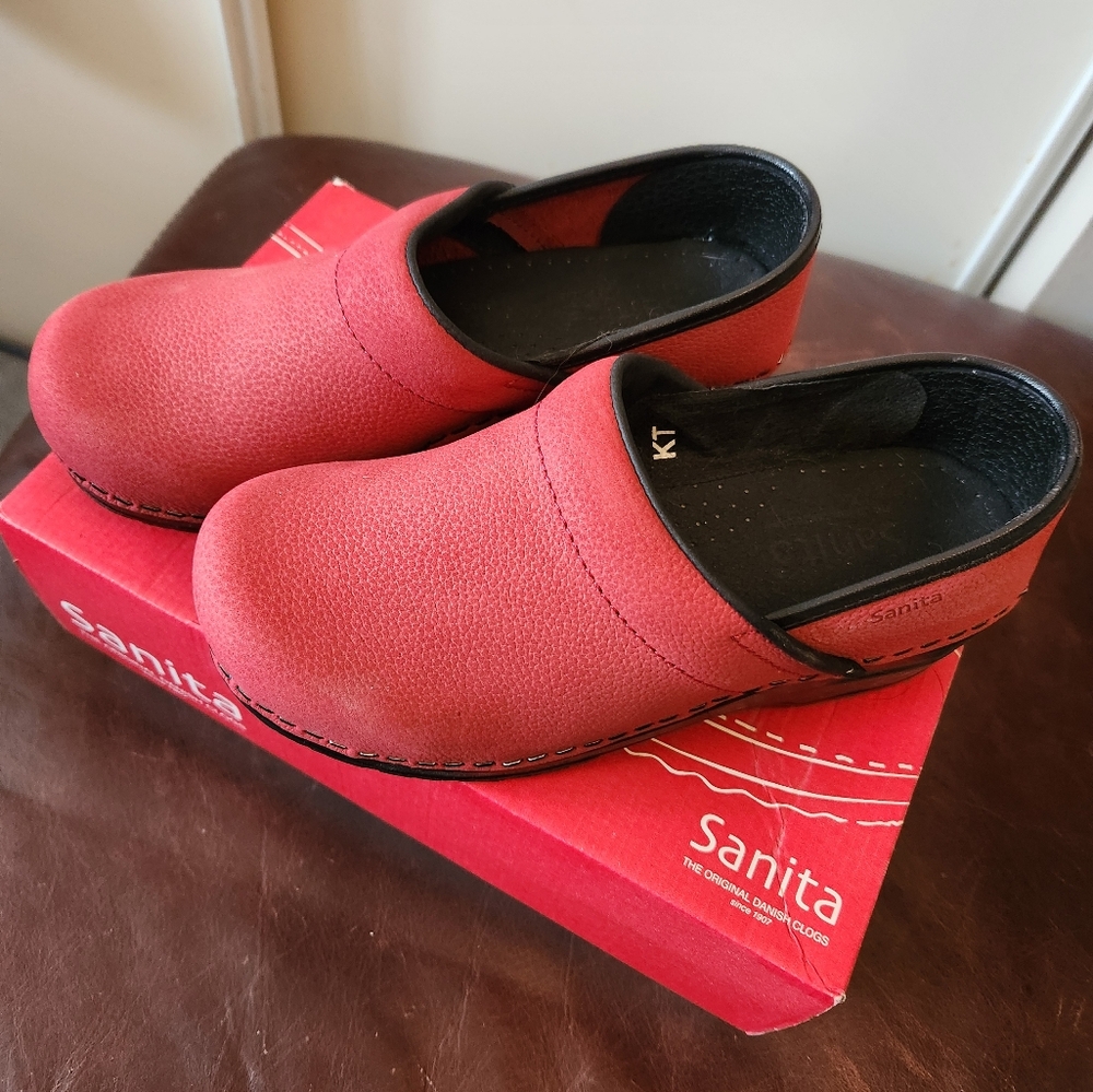 NWT Danish Clogs (Red)
